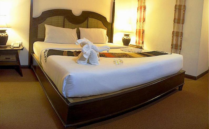 Phuphaya Resort Pattaya Oda fotoğraf