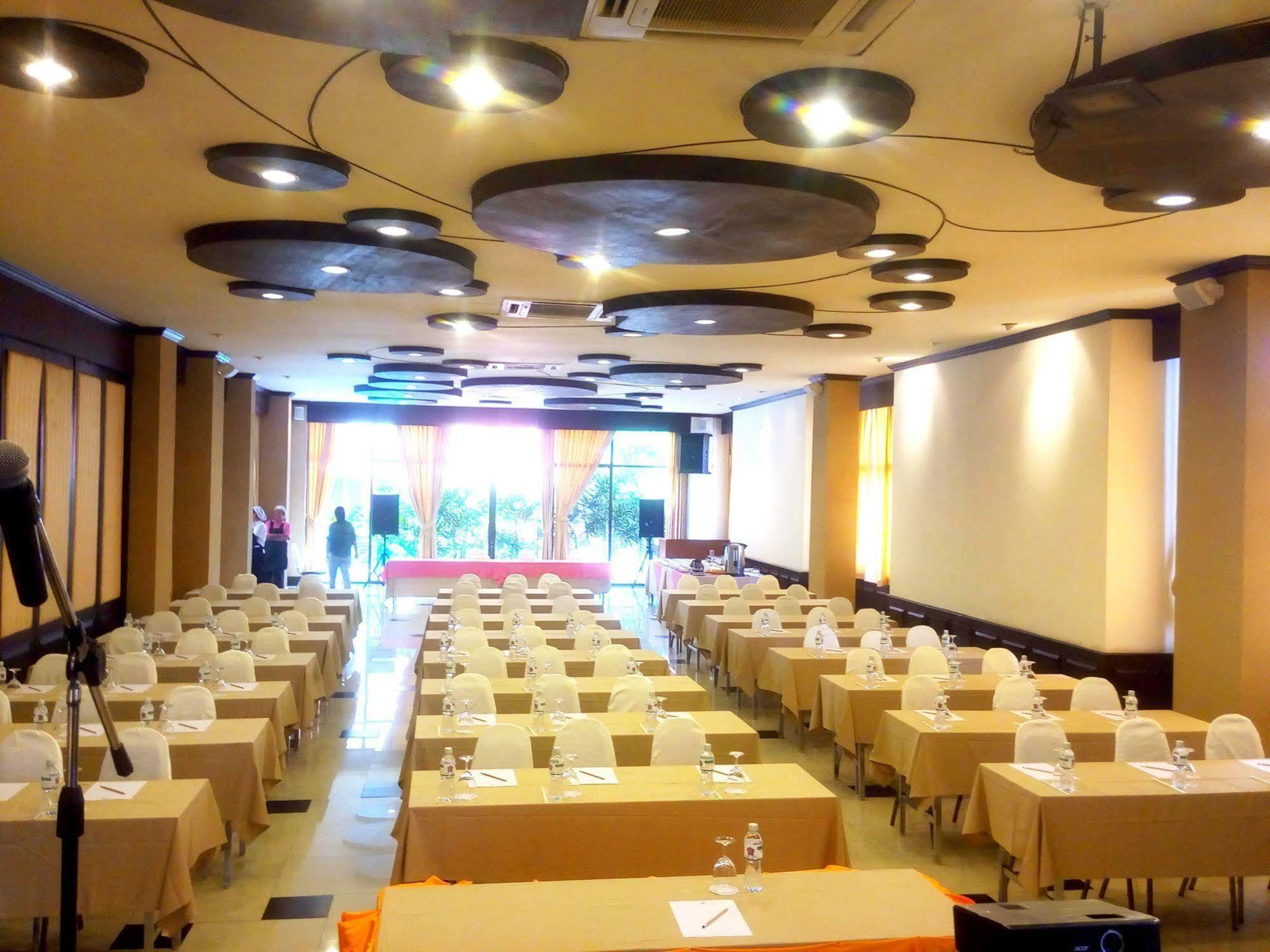 Phuphaya Resort Pattaya Dış mekan fotoğraf